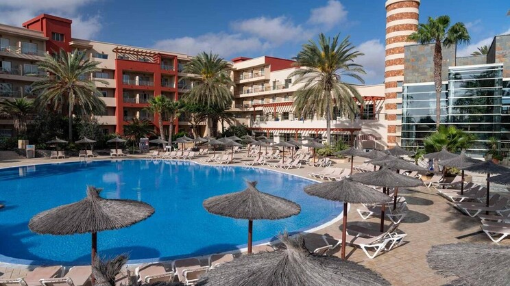 Elba Carlota Beach & Golf Resort